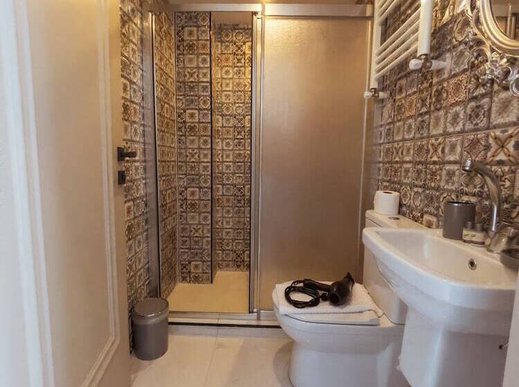 اتاق لوکس, Lumina Boutique