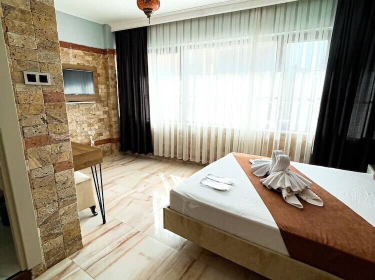 اتاق لوکس, Lumina Boutique