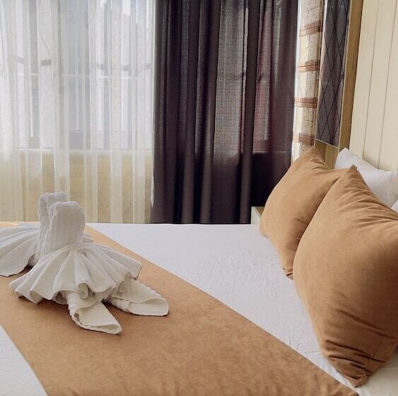 اتاق لوکس, Lumina Boutique