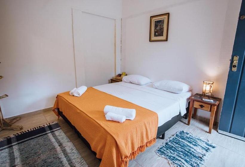 חדר סטנדרט, Maruja