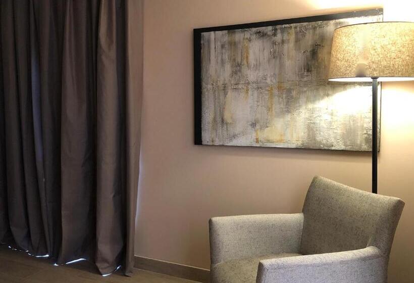 غرفة إدارية ثلاثية, Araja Villa&suite By Geocharme