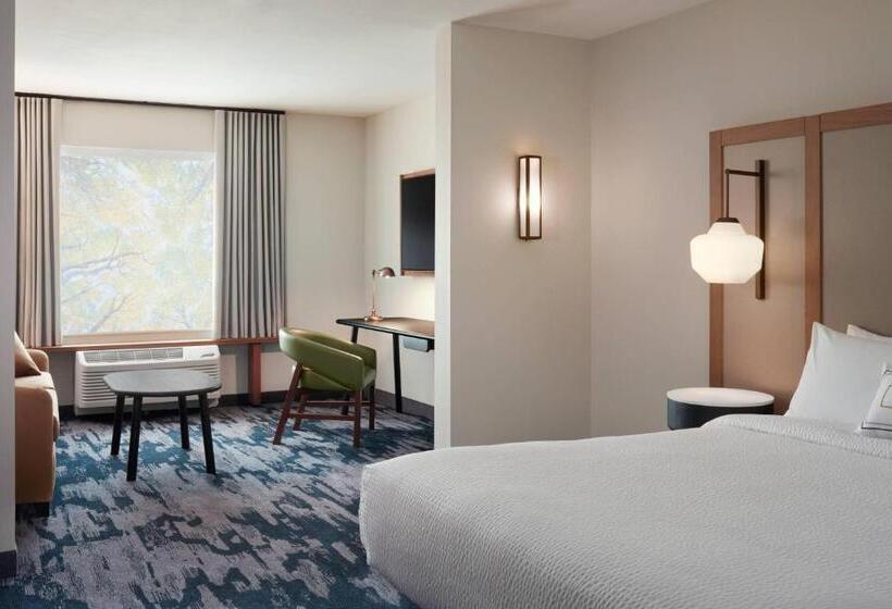 Люкс Кровать Кинг, Fairfield By Marriott Inn & Suites Albertville