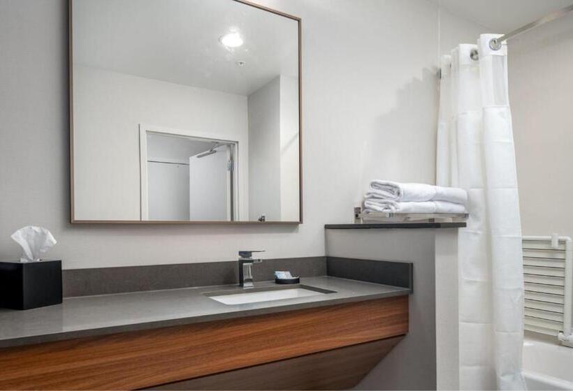 キングサイズベッドのスイートルーム, Fairfield By Marriott Inn & Suites Albertville