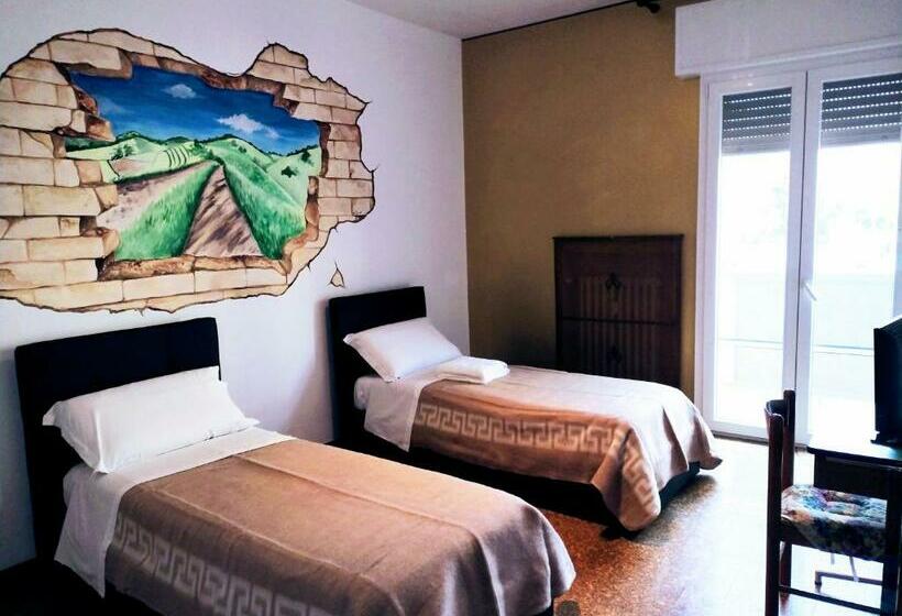 バルコニー付きスタンダードルーム, Affittacamere Di Andrea Bertolino Anzola Dell Emilia