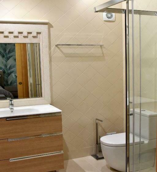 Номер Стандарт с Балконом, Family House Cup