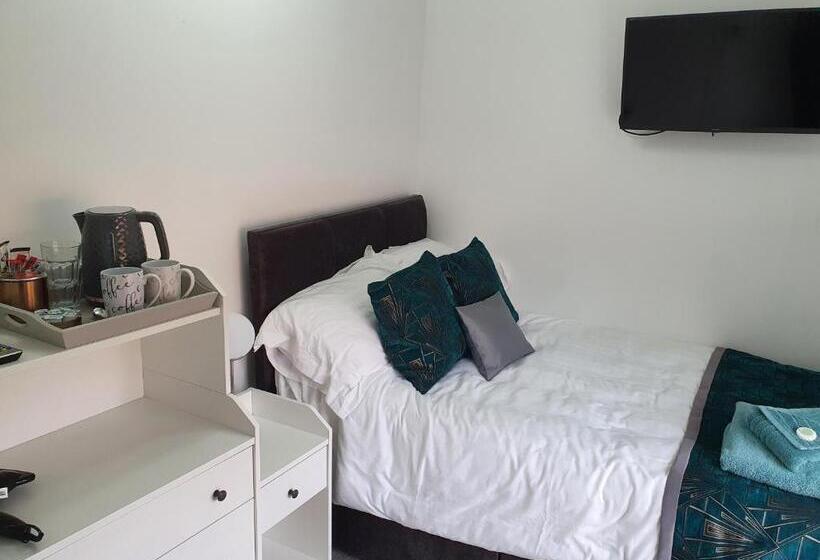 Номер Стандарт Индивидуальный, The Wheatsheaf Inn