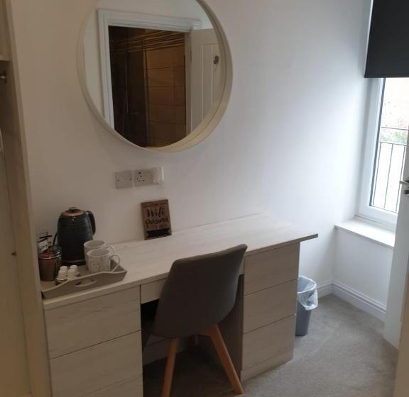 Номер Стандарт, The Wheatsheaf Inn