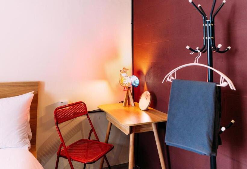 חדר סטנדרט חדר אמבטיה משותף, Walkup To Siar  Children Not Allowed