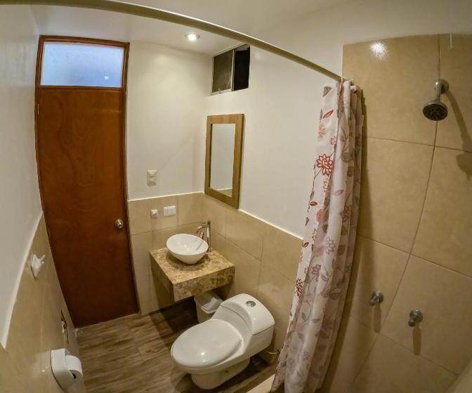 غرفة ديلوكس, La Colina