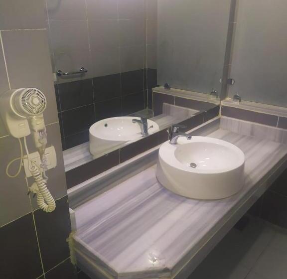 اتاق لوکس, Regency