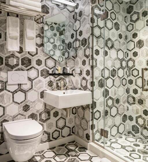 带大床的高级房间, The Fidi