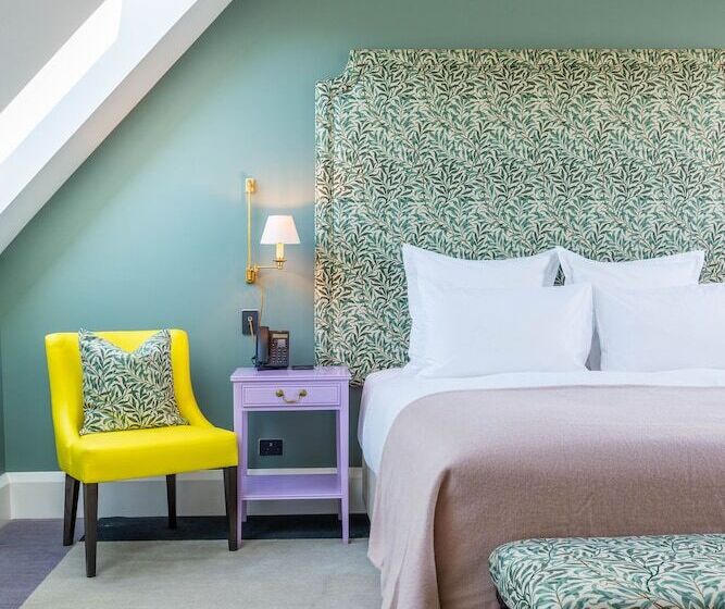 חדר מלכותי, The Observatory Hotel Christchurch