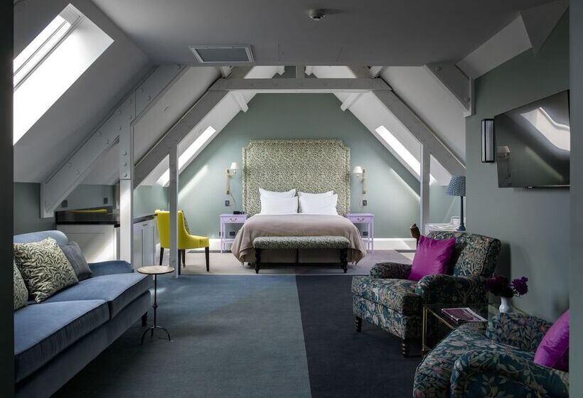 חדר מלכותי, The Observatory Hotel Christchurch
