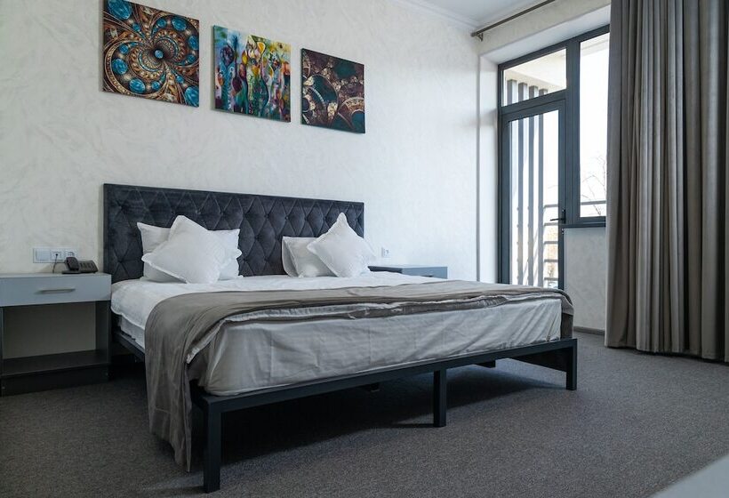 Habitació Deluxe, The Time