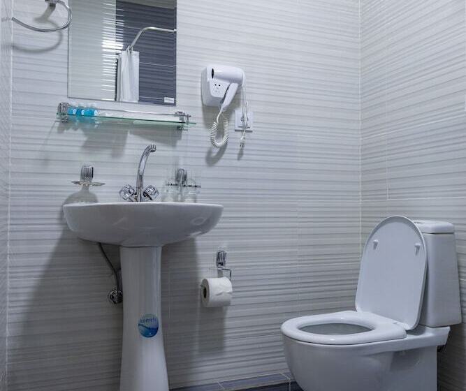 Habitació Deluxe, The Time