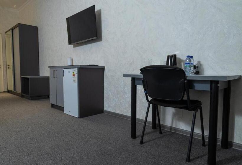 Habitació Estàndard, The Time