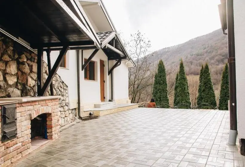 آپارتمان 2 خوابه, Casa Dintre Brazi Hunedoara