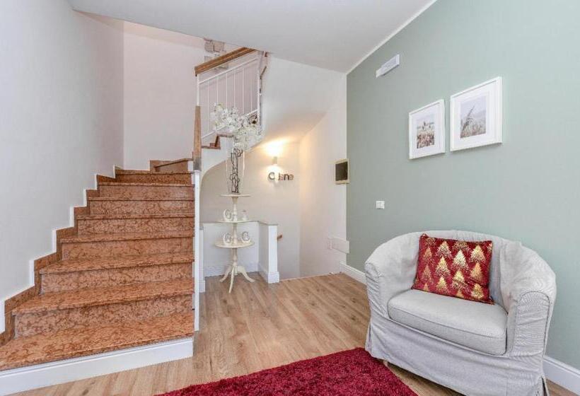 스탠다드 테라스 룸, Casagnese