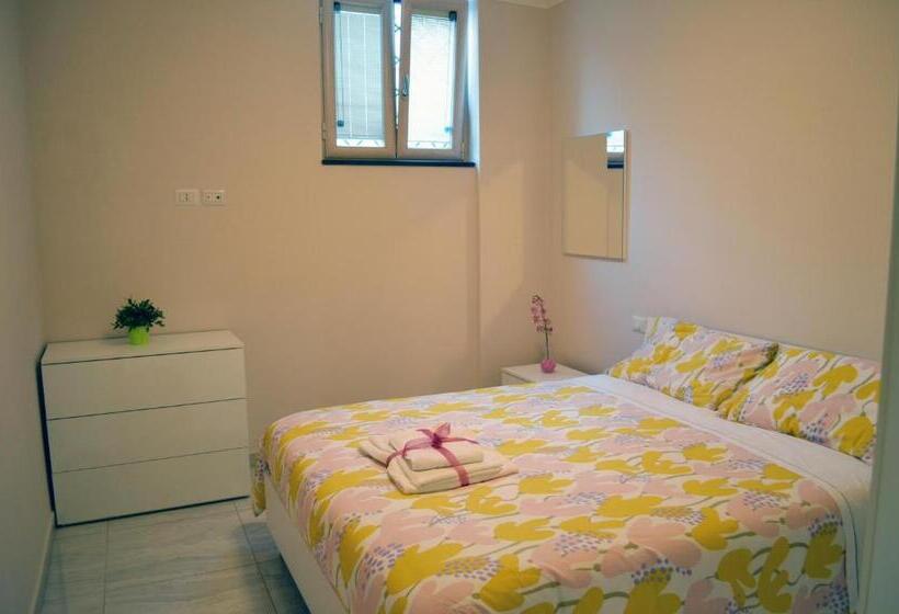 4인용 스탠다드 룸, Midway House Italy