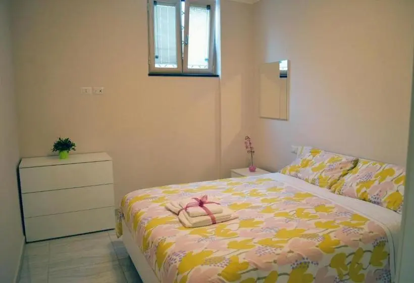 スタンダード４人部屋, Midway House Italy