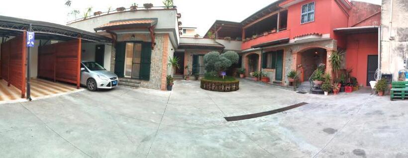 غرفة قياسية رباعية, Midway House Italy