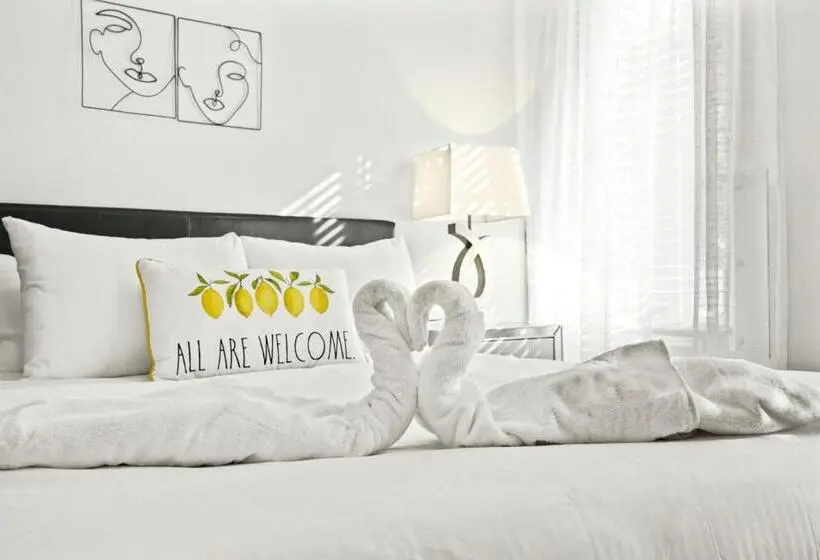 デラックススタジオ, Sunset Inn South Miami