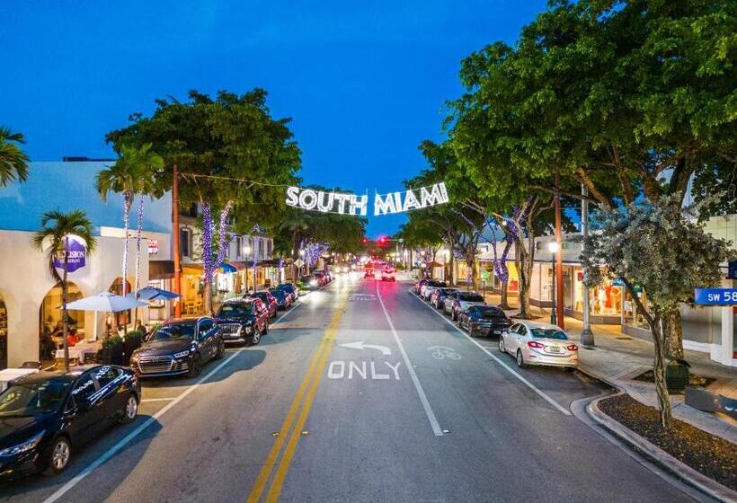 إستوديو قياسى, Sunset Inn South Miami