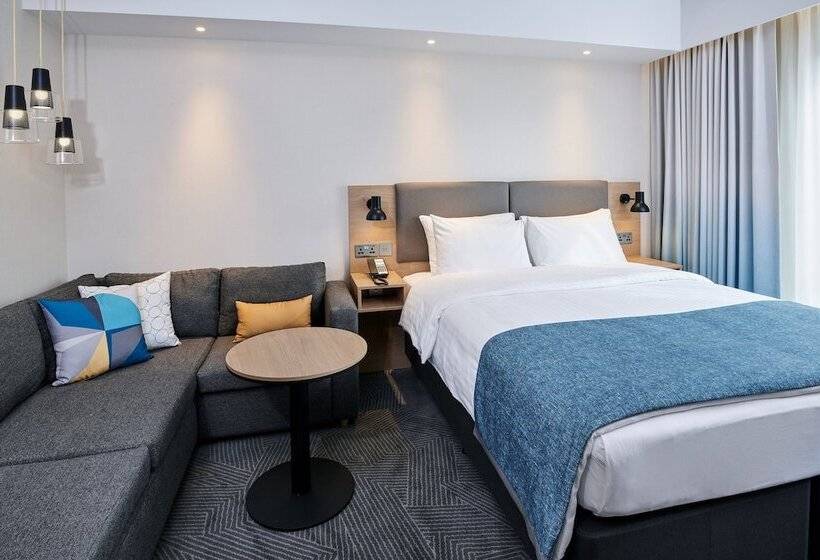 اتاق پرمیوم, Holiday Inn   Bordeaux Merignac, An Ihg