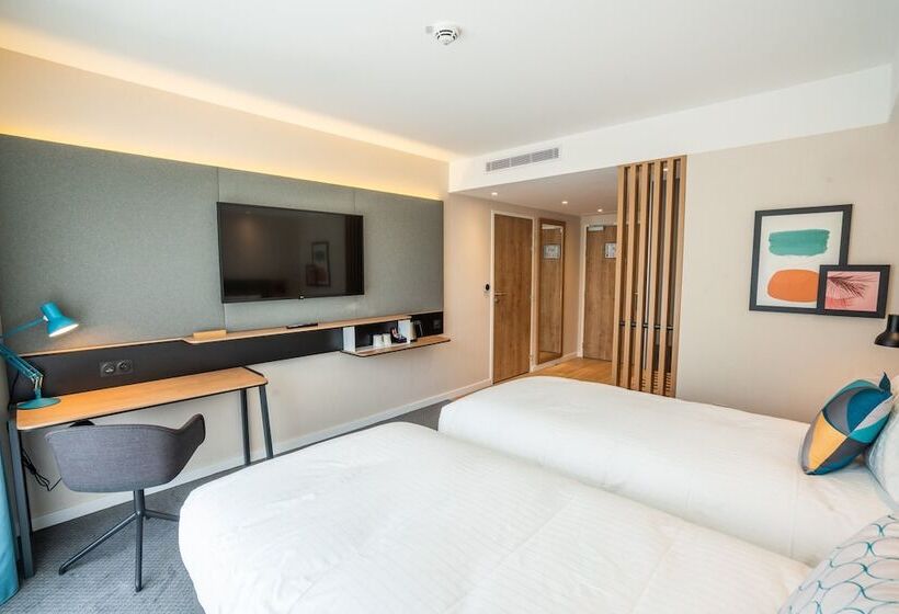 اتاق استاندارد, Holiday Inn   Bordeaux Merignac, An Ihg
