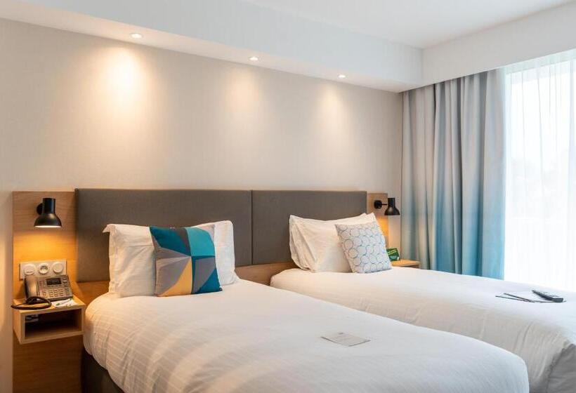 Семейный Номер, Holiday Inn   Bordeaux Merignac, An Ihg