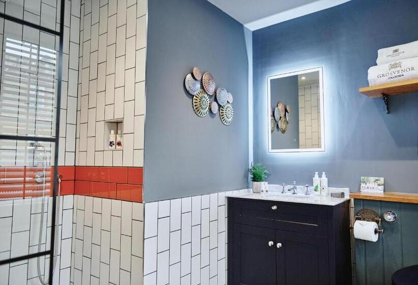 キングサイズベッドのスイートルーム, Kings Arms