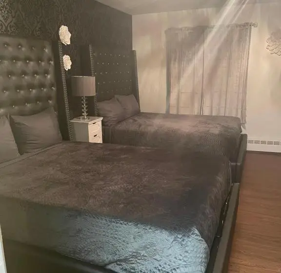 اتاق استاندارد, Red Lotus Inn