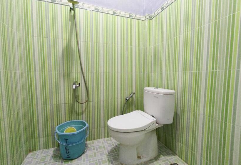 חדר סטנדרט, Wisma Tulus Syariah Kebumen Mitra Reddoorz