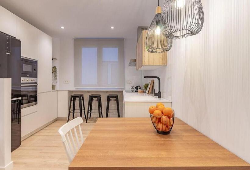 חדר סטנדרט חדר אמבטיה משותף, Room4you Oviedo By Asturias Holidays
