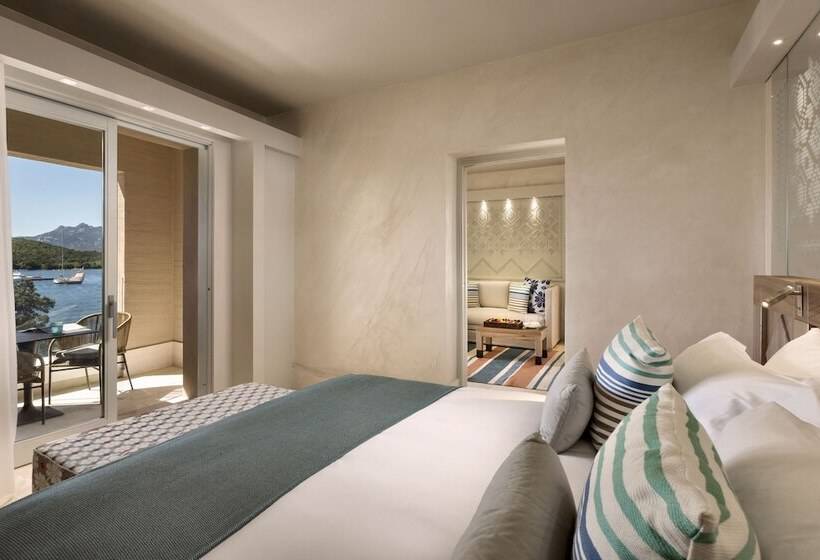Люкс Вид на Море, 7pines Resort Sardinia   A Destination By Hyatt