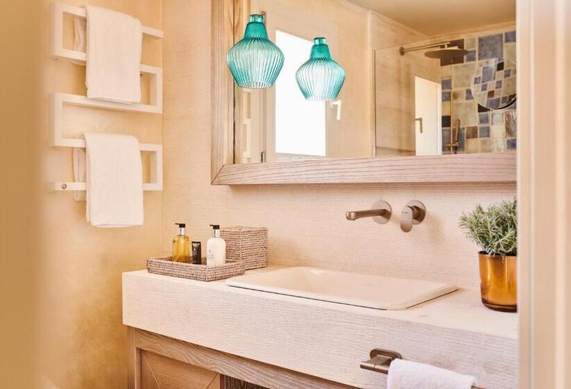 חדר דחוקס עם מיטת קינג, 7pines Resort Sardinia   A Destination By Hyatt