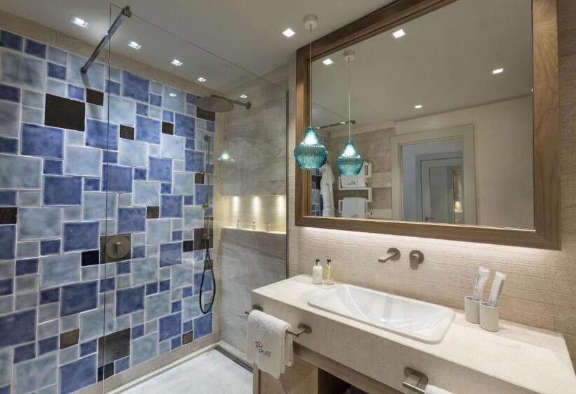 סוויטה נוף לים, 7pines Resort Sardinia   A Destination By Hyatt