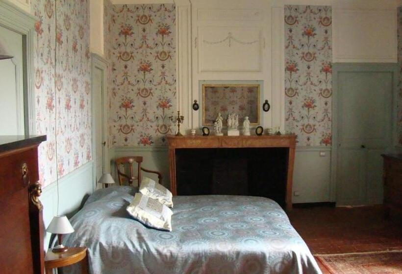 침실 2개 스위트, Château D Ozenay