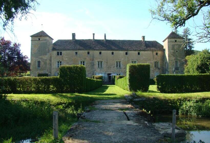Suíte Familiar, Château D Ozenay