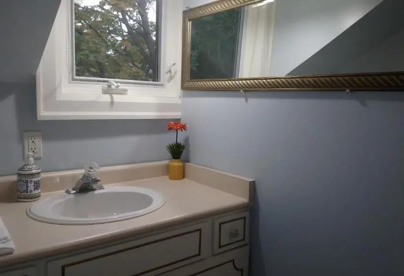 デラックスルーム, Blue Spruce B&b Muskoka