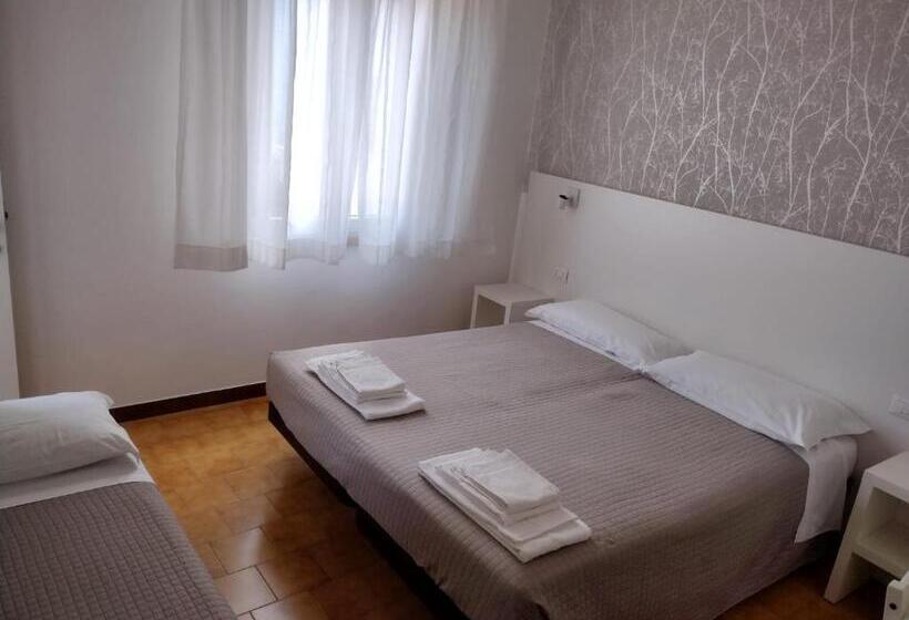 اتاق استاندارد سه نفره, Albergo Conca D Oro