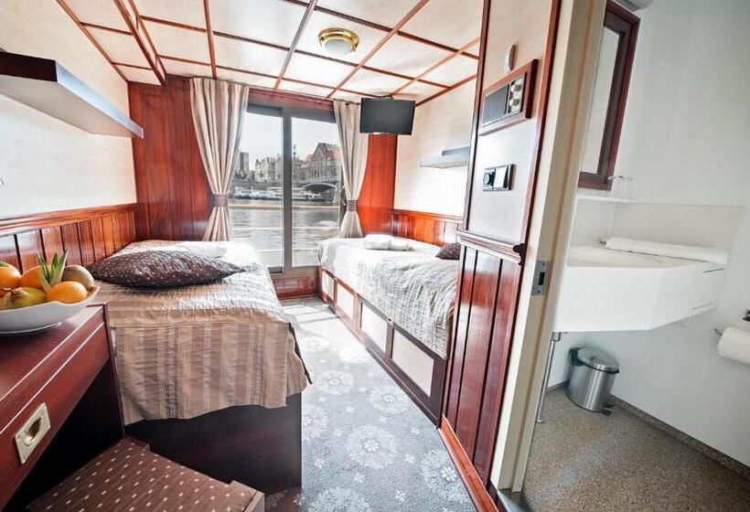 수피리어 룸, Florentina Boat