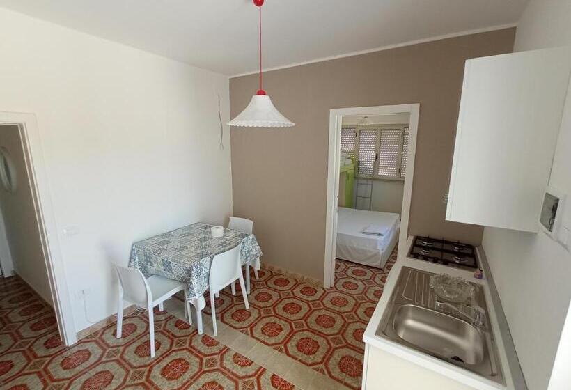 آپارتمان 1 خوابه همکف, Mamalina Residence