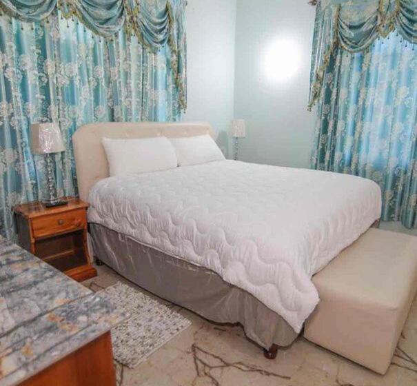 اتاق خانوادگی, Dela De Rose Guest House Negril Jamaica