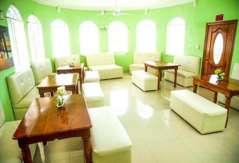 اتاق لوکس با تخت بزرگ, Dela De Rose Guest House Negril Jamaica