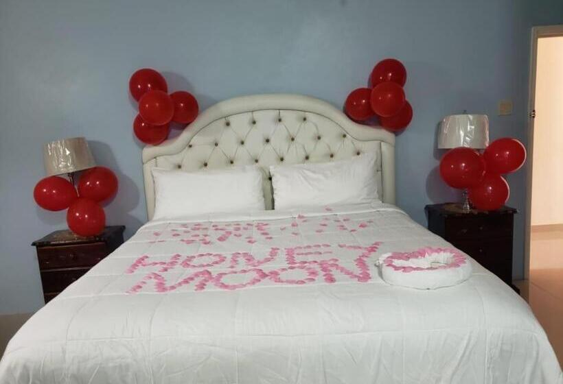 اتاق لوکس با تخت بزرگ, Dela De Rose Guest House Negril Jamaica