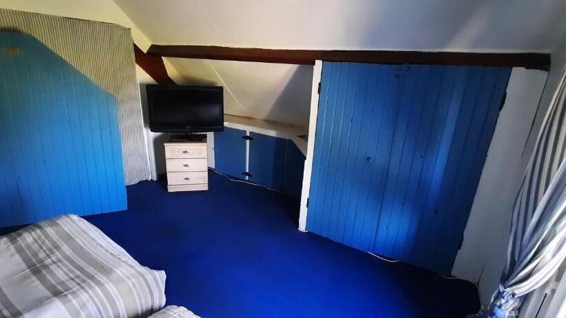 חדר סטנדרט, Le Lampedusa