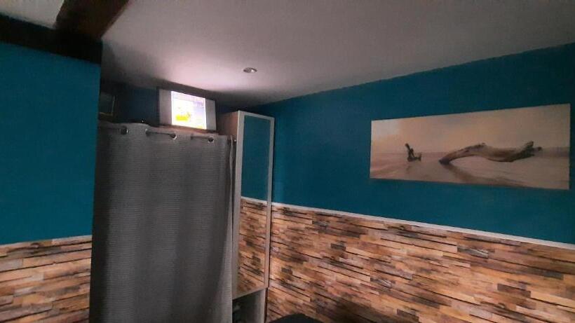 חדר סטנדרט, Le Lampedusa