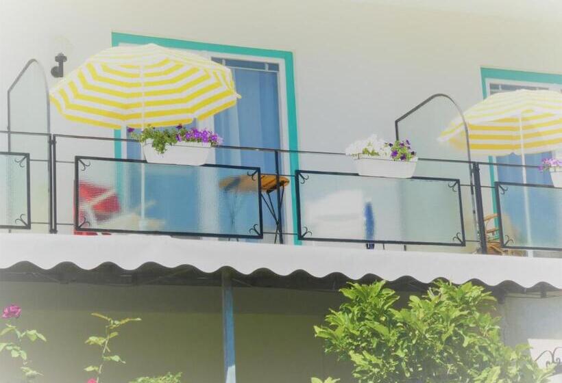 1 Bedroom Apartment Lake View, Villa Rauter