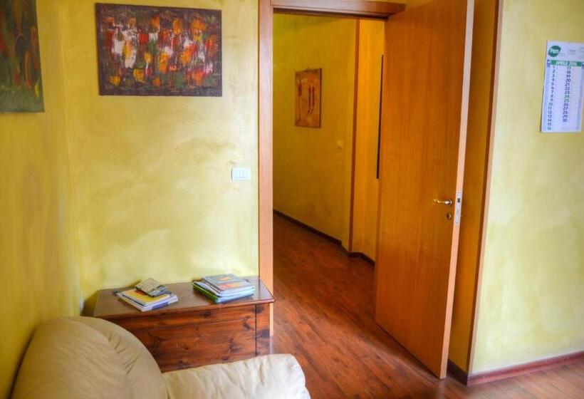 اتاق استاندارد سه نفره, B&b La Corte Lecce